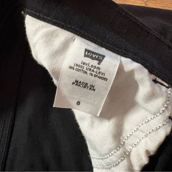 Levi’s 515 Bermuda cut off black Jean shorts - Picture 3 of 4